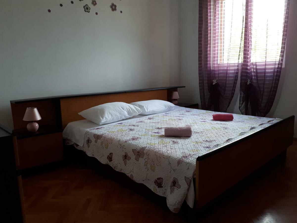 Vacation Home Ivan Kasic Exterior foto